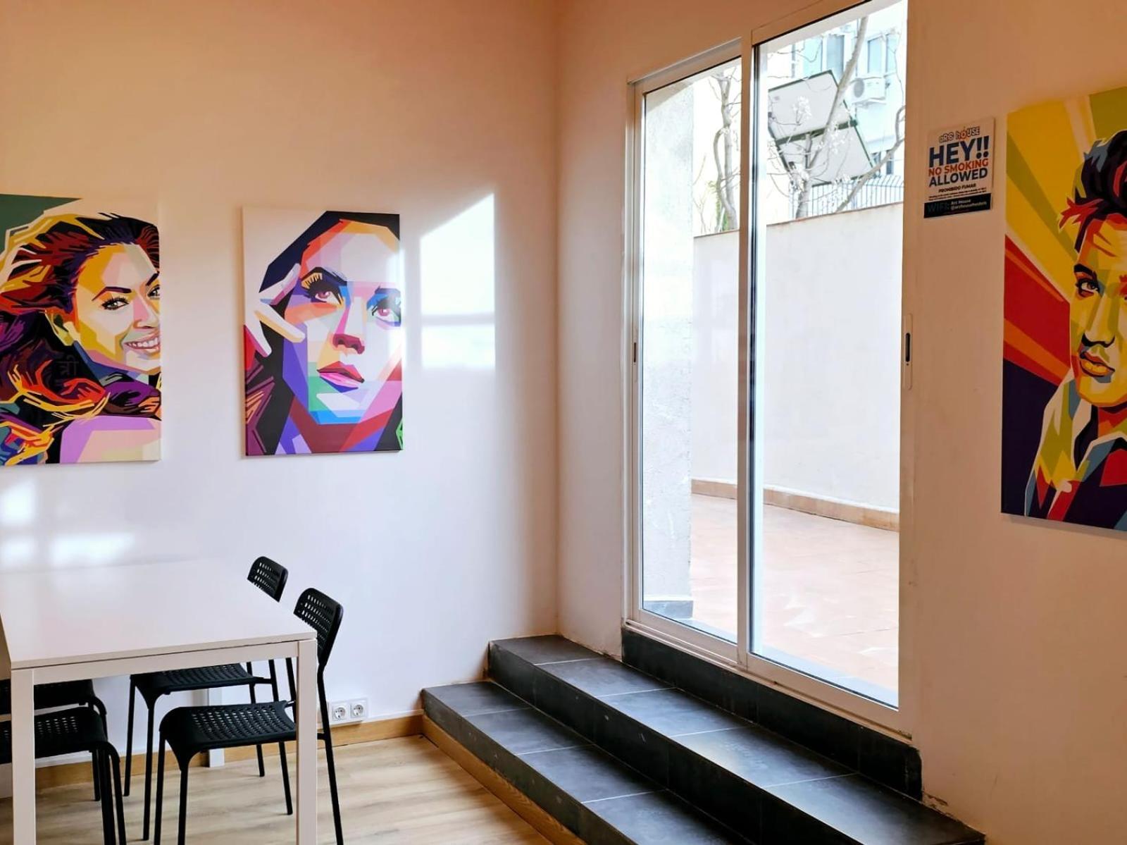 Arc House Pop Art — Foto 1
